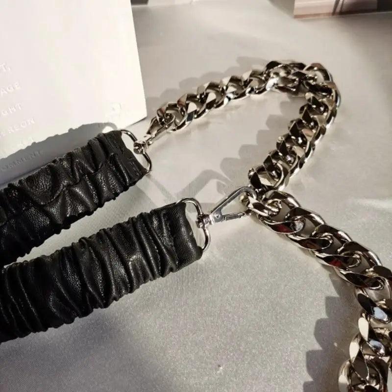 Metal Chain Link Adjustable Belt – Women’s Fashion Accessory
