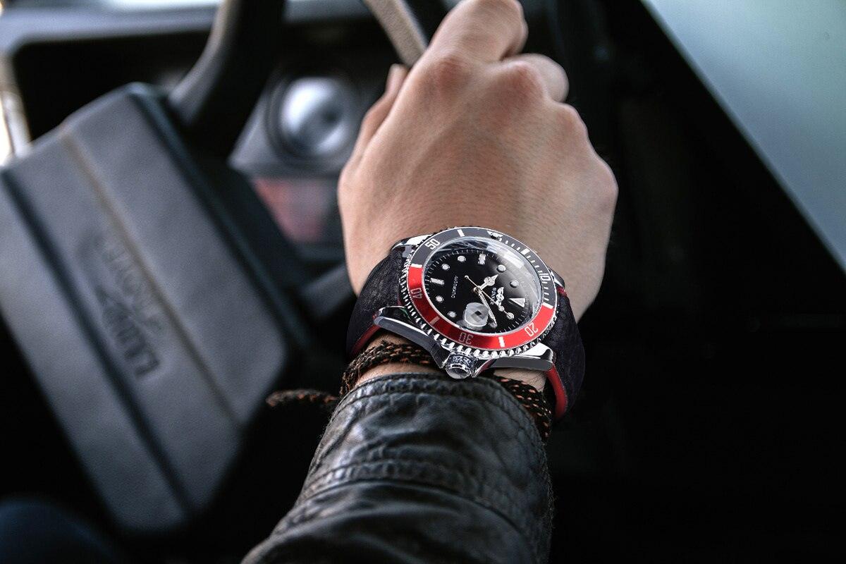 2021 Men’s Black & Red Sport Watch – Luxury Leather Strap